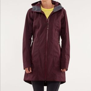 lululemon “right as rain” Rain Jacket